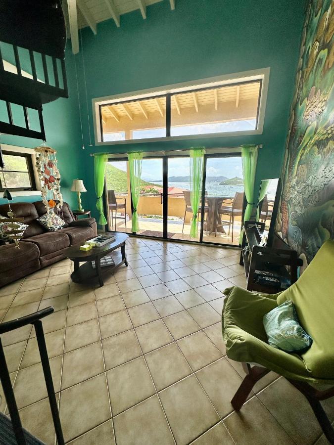 East End  Harbor View 2Bed 1Bath Loft In Downtown Red Hook!ヴィラ エクステリア 写真