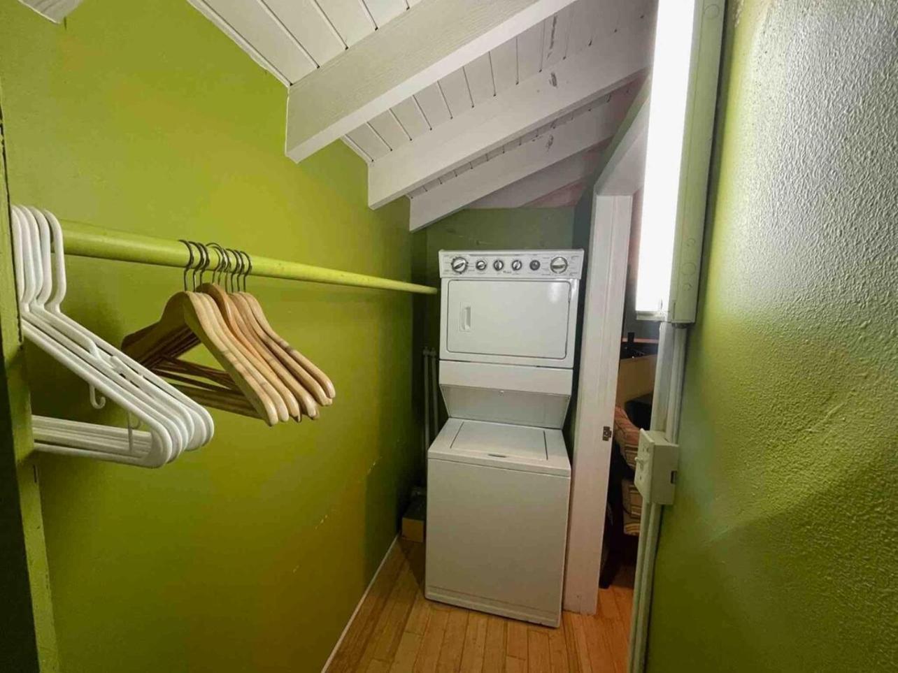 East End  Harbor View 2Bed 1Bath Loft In Downtown Red Hook!ヴィラ エクステリア 写真